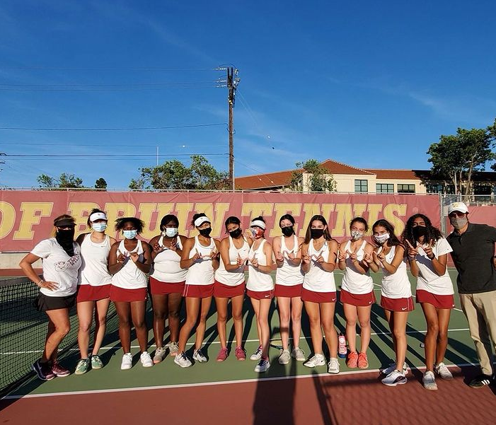 Wilson Varsity Girls Tennis completes their undefeated run, through league play, to earn the Moore League Championship! The Bruins defeated Poly in a close match this afternoon 10-8 to secure the outright.