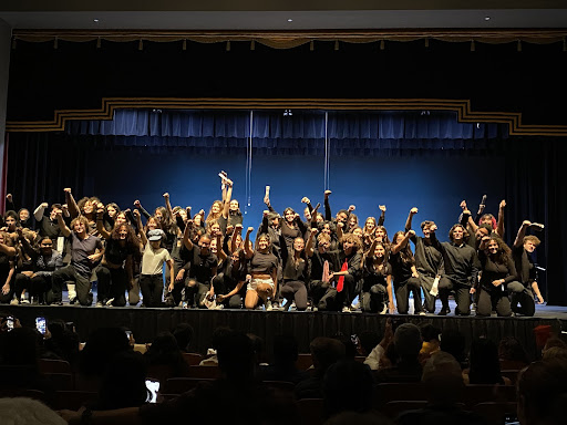 Bruins' ending pose for Bruins on Broadway. 